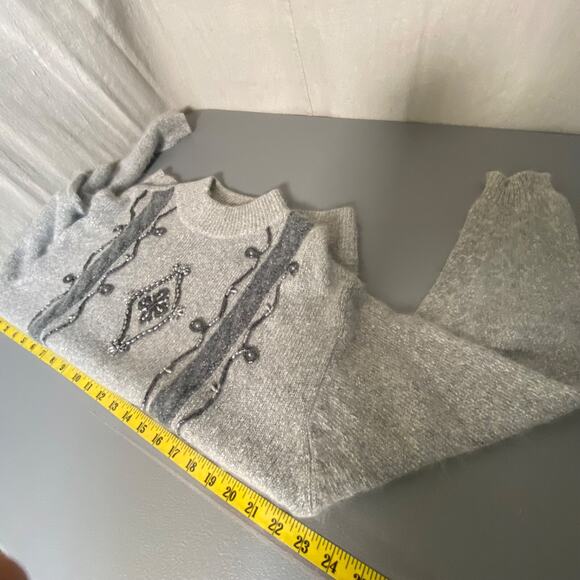 VTG Santoria Womens Beaded Sweater Size M Silk Blend Gray Ugly Christmas Glam - Picture 10 of 12